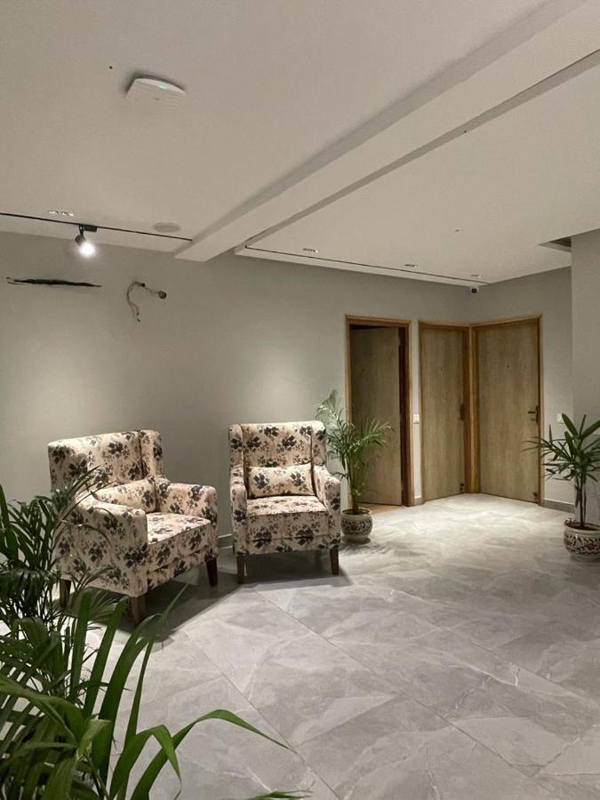 Hotel West Inn Premium Kharar Buitenkant foto