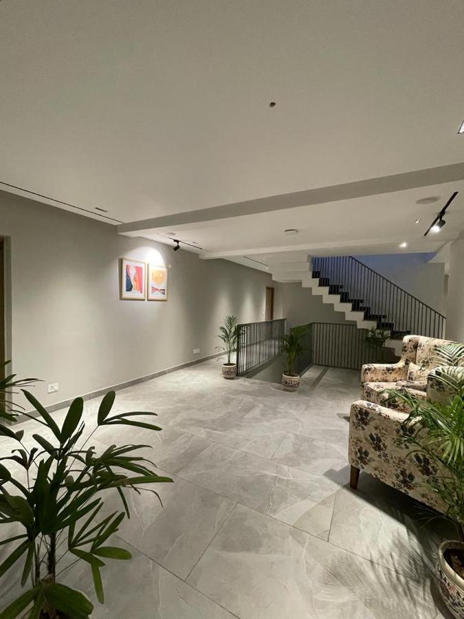 Hotel West Inn Premium Kharar Buitenkant foto