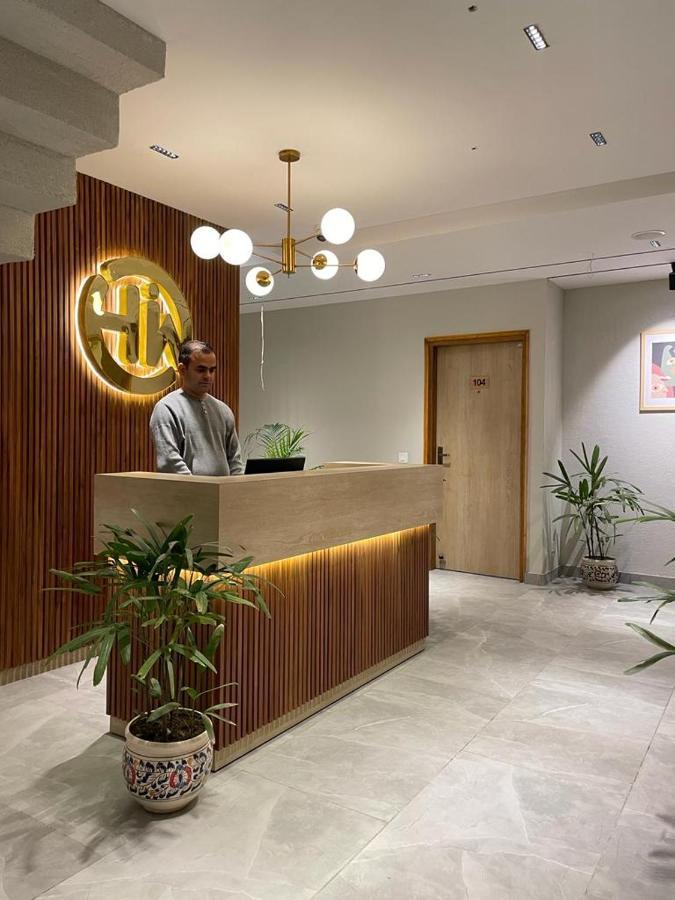 Hotel West Inn Premium Kharar Buitenkant foto