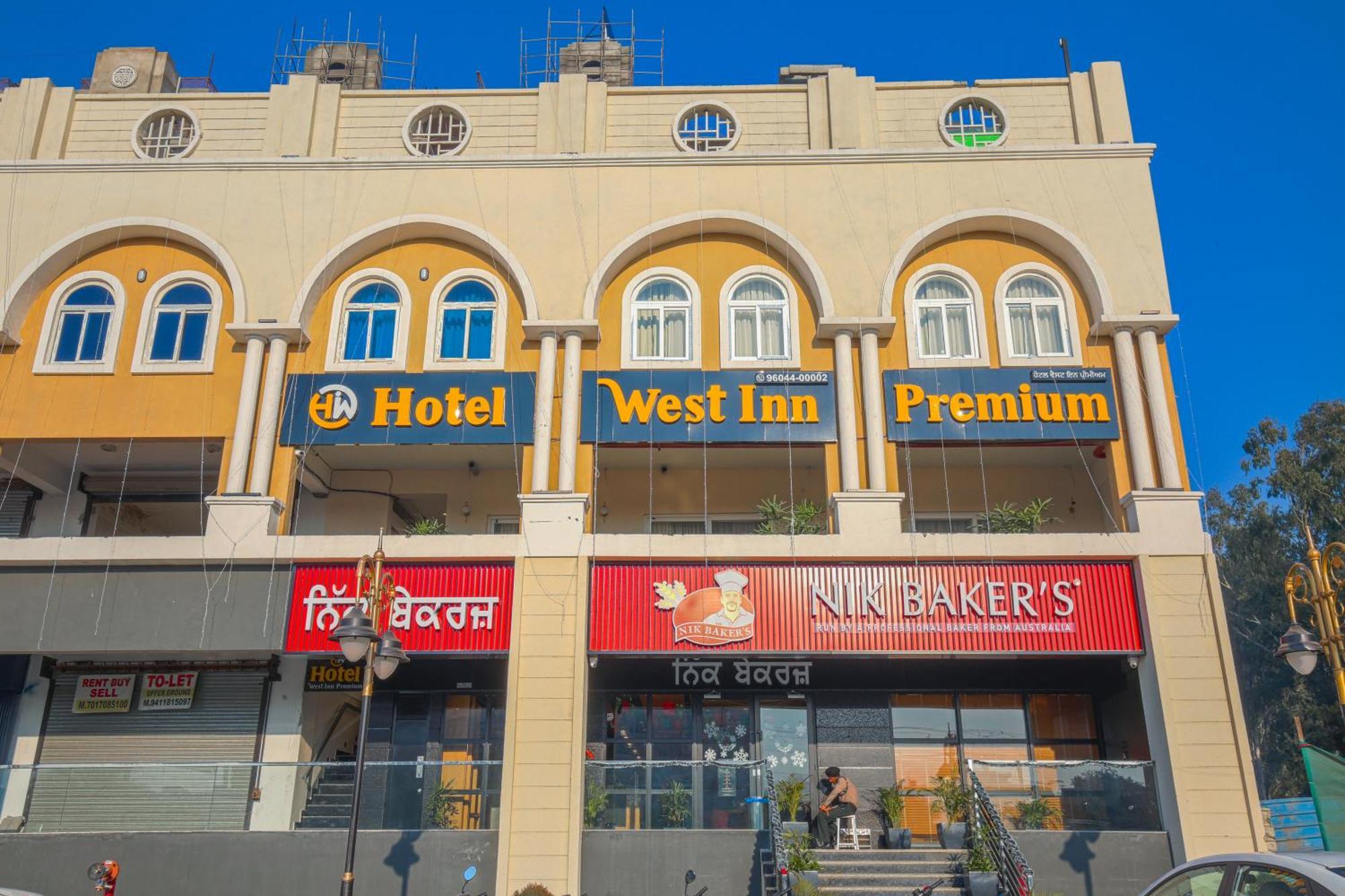Hotel West Inn Premium Kharar Buitenkant foto